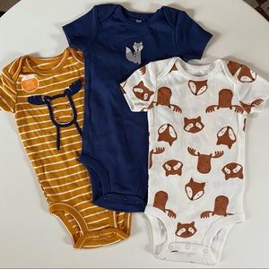 Carters Moose, Fox, Animal Short Sleeve Onesie Set